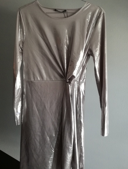 Zara metallic silver mini dress. - Picture 8 of 8